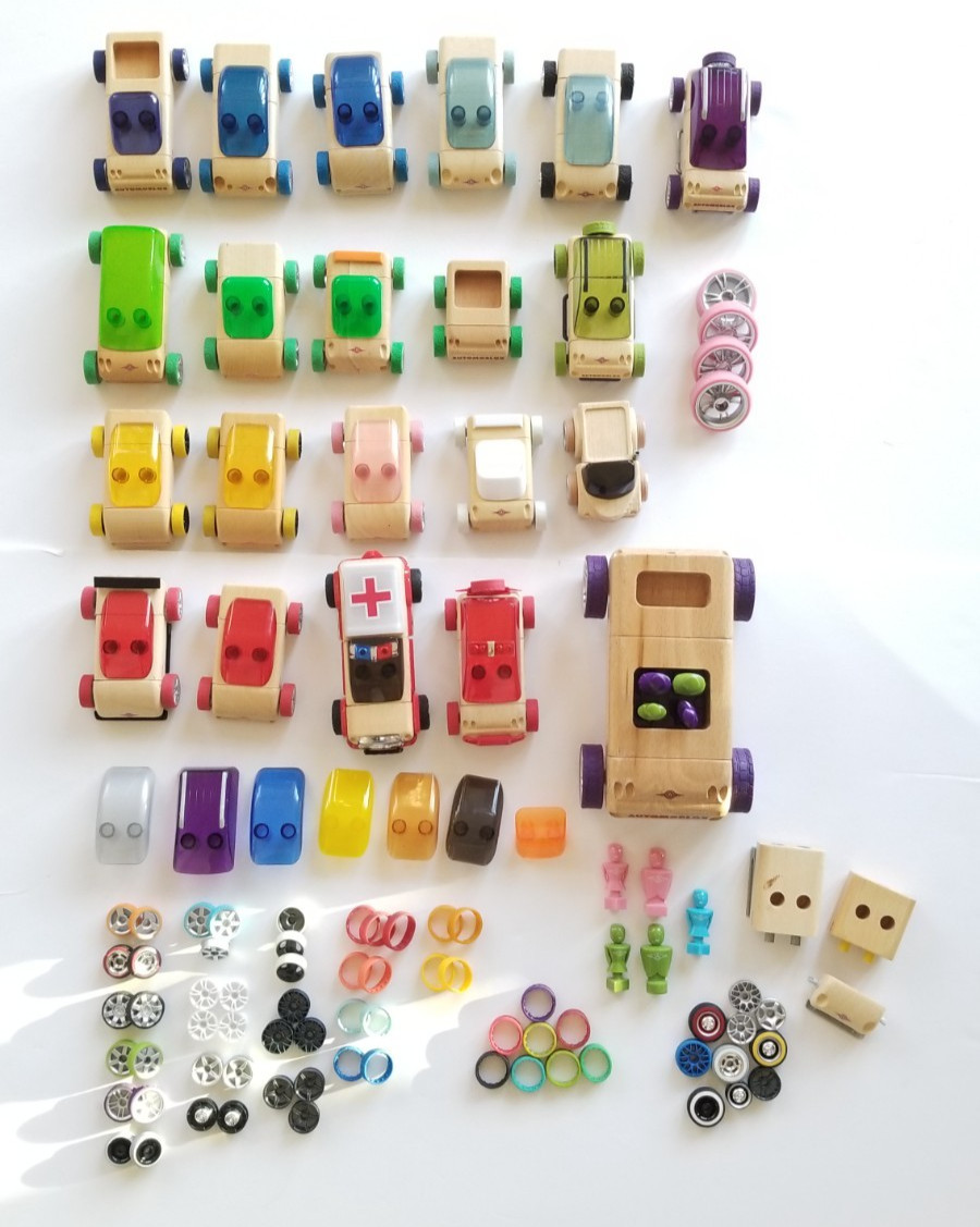 AUTOMOBLOX 木製ミニカー 2台セット Automoblox Wooden