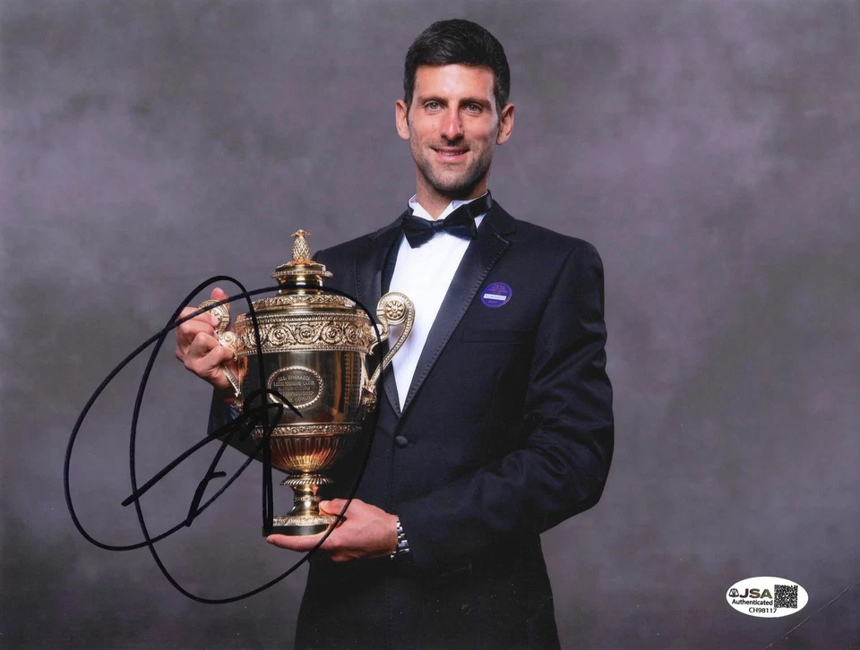 Fotografía autógrafa firmada por Novak Djokovic 8x10 certificado de autenticidad JSA tenis Serbia Foto 1 de 1