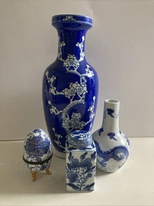 Vintage antike orientalische Keramik Konvolut blaue + weiße Vasen + Gläser - Bild 1 von 24