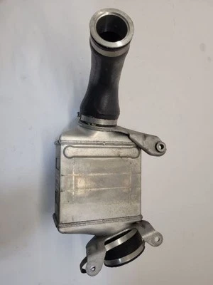 BMW X6 750i 750li 2009-2015 intercooler pasajero derecho 4,4 L doble turbo  Foto 1 de 4