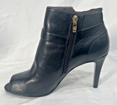 Botines Marc Fisher para mujer 9W Shimmee cuero negro/gamuza tacón alto punta abierta Foto 1 de 4