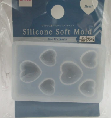 2023 new Japanese silicone mold  Heart 3D for Uv resin  4.5cm 6.5cm DAISO - Image 1 of 4