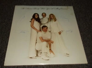 The Sinatra Family Christmas LP Frank Nancy Frank Jr. Tina autographed? Maybe no - Picture 1 of 5