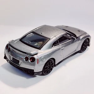 Burago - NISSAN SKYLINE GT-R  'Street Fire' Model Scale 1:43 - Picture 1 of 6