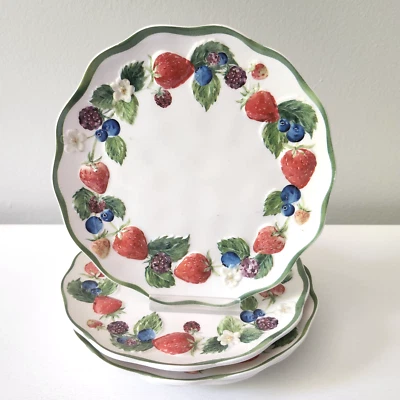 4 Primrose Vintage Strawberry Mixed Berries Melamine Plates Dessert Appetizer  - Image 1 of 4