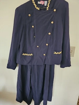 Elizabeth By Liz Claiborne 海军蓝和金色合身西装外套 Flair 裤子套装 尺寸 16 复古 — 第 1/4 张图片
