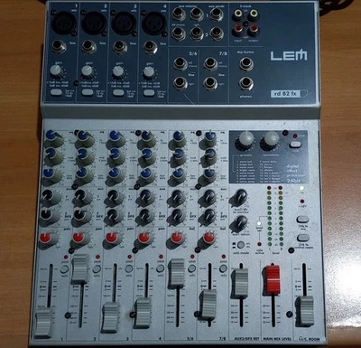 Mixer analogico LEM RD82FX CON EFFETTI 8 CANALI (4 mono + 2 stereo) OTTIMO STATO - Immagine 1 di 4