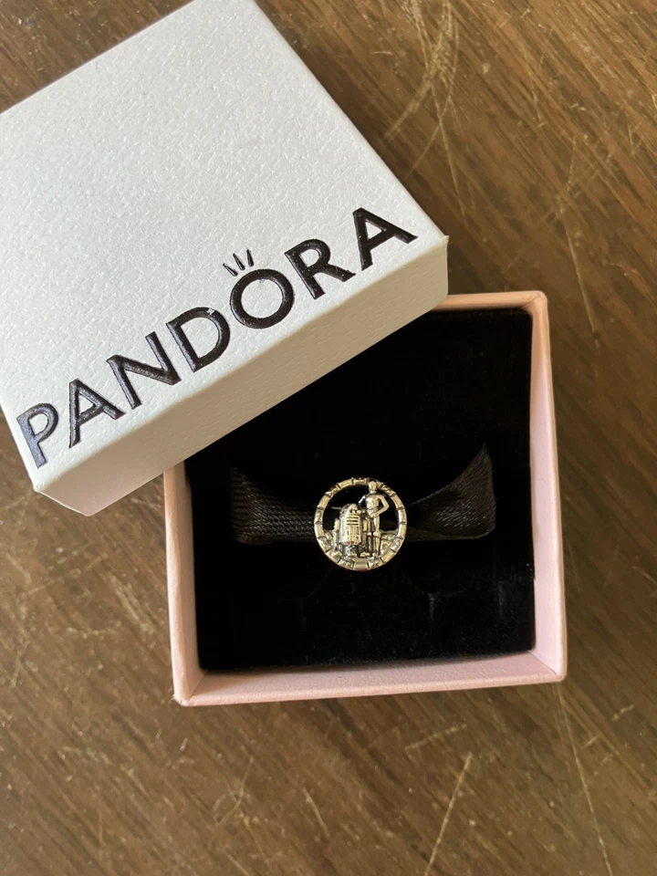 NUEVO Auténtico Dije Calado Pandora Star Wars C-3PO y R2-D2 799245C01 RETIRADO Foto 1 de 1