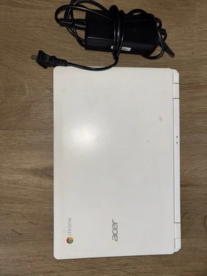 Chromebook R11 Acer CB5-132T N15Q8 (viene con cargador) Foto 1 de 4