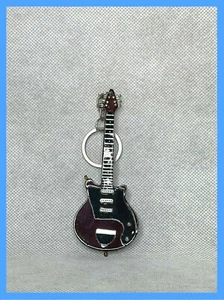 Portachiavi in legno chitarra porta chiavi miniatura Brian May Queen band - Foto 1 di 3