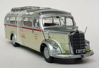Minichamps 1/43 Scale 439 360008 Mercedes Benz O 3500 Klienkes Reisen Model Bus - Image 1 of 4
