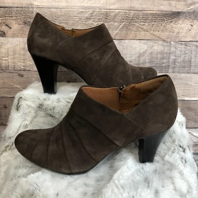 Clarks Artisan Society Gown II Brown Pleating Shooties 62325 Women's US 10 M - Image 1 of 4