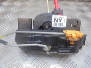 2013 CHEVROLET ORLANDO 2.0 VCDi LT 5DR DRIVERS FRONT DOOR LOCK CATCH 13579499 - Picture 1 of 3
