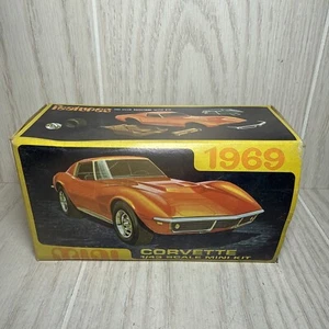 Kit modelo Corvette 1969 AMT Mini escala 1/43 vintage con estuche #M776 solo caja - Imagen 1 de 6