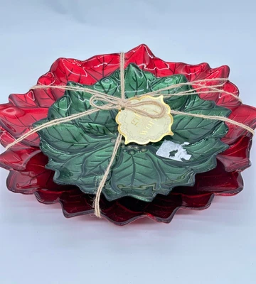Platos decorativos Poinsetta de Turquía, nuevos con etiqueta Hecho en Turquía Foto 1 de 4