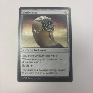 Skullclamp Commander 2017 NM MTG Artifact English 222 / 309 Card Draw Equipment - Picture 1 of 10