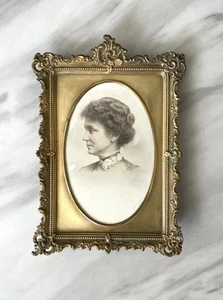 Antica foto con cornice in ottone dama vittoriana 5" per 8" - Foto 1 di 11