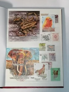 Briefmarken Album A5 Tiere Weltall Sport Kunst Personen ua. #4954 - Bild 1 von 8