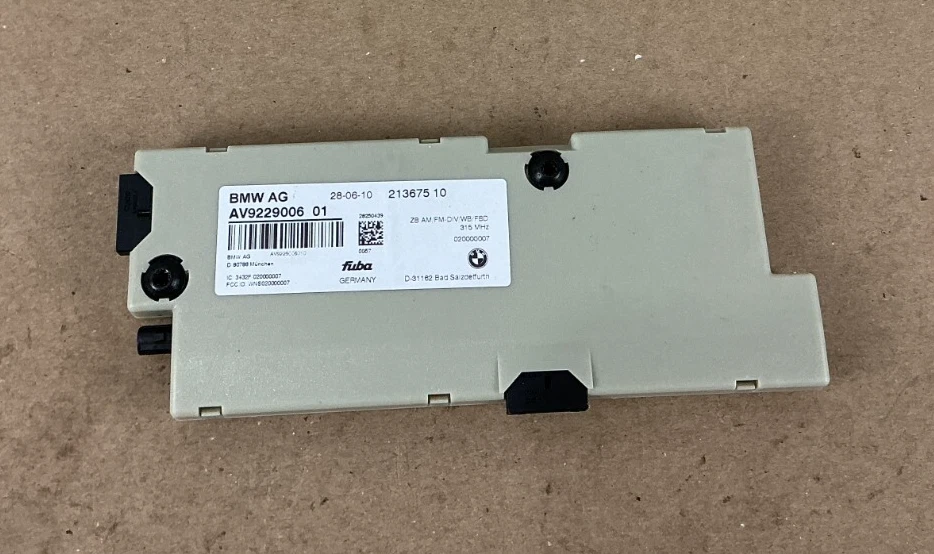 Amplificador de antena BMW 740Li 740i serie F 2010-2015 9229006 OEM Foto 1 de 4