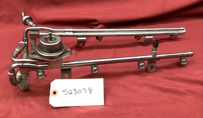 Ford Explorer GT40 1996-1998 Mountaineer 5,0 L 302 V8 OEM carril inyector de combustible Foto 1 de 4