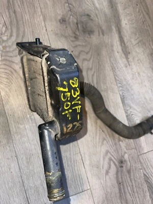 Honda VF750F VF750 1983 83-85 interceptor radiador refrigeración motor fabricante original Foto 1 de 4