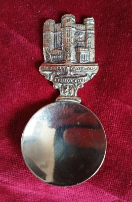 Vintage Brass The Great Gatehouse Kenilworth Tea Caddy Spoon - Image 1 of 4