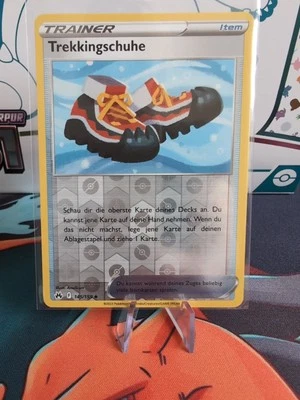 Trekkingschuhe Reverse Holo 145/159 Pokemon Karte TCG aus Zenit der Könige - Bild 1 von 2