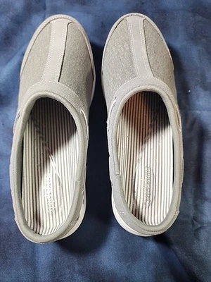 Easy Spirit Estravelport Slip In Shoes 9W Gray  - Image 1 of 4