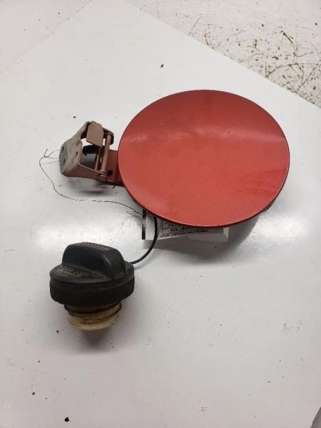 SX4       2009 Fuel Filler Door 1087179 - Image 1 of 4