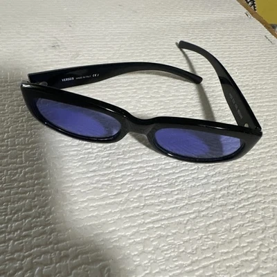 Gianni Versace! Gafas de sol Italia para mujer EZ3 MOD Col 852/negras ¡Muy raras! Foto 1 de 4