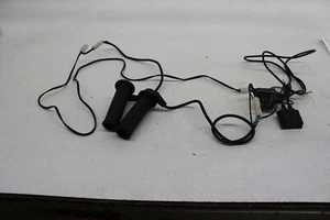09-15 SUZUKI GLADIUS SFV650 RIGHT LEFT CLIPON HANDLEBAR GRIPS OXFORD HEATED GRIP - Picture 1 of 8
