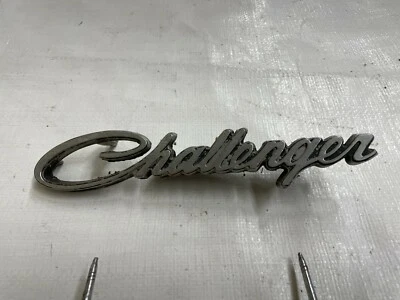 Dodge Challenger 1972-1974 emblema Mopar moldura adorno insignia cupé Foto 1 de 4