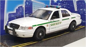 Motormax 1/24 Scale 76400 - 2007 Ford Crown Victoria Police Car - Whatcom County