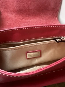 NEW Coccinelle LIYA Suede Leather Grab Bag Crossbody Raspberry Handbag RRP £345 - Picture 1 of 4