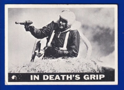 IN DEATH'S GRIP 1966 TOPPS LOST AND SPACE #54 VERY GOOD - Image 1 of 2