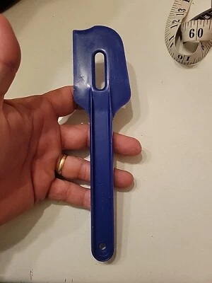 TUPPERWARE 8.5 INCH SPATULA - PADDLE SCRAPER  BLUE COLOR USA Made Vintage 13-31 - Image 1 of 4