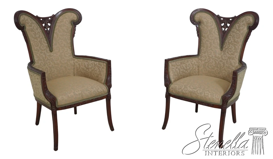 L68669: Par de sillas vintage francesas estilo Luis XVI Foto 1 de 4