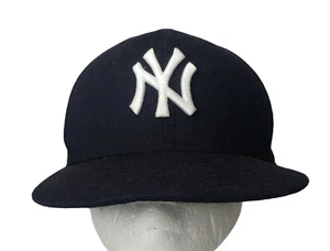 New York Yankees Fitted Baseball Cap Hat Fitted 7 1/4 New Era On Field 59Fifty - Picture 1 of 12