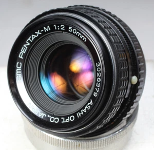 SMC PENTAX-M 50MM F/2.0 PENTAX K MOUNT W REAR CAP & FILTER CLEAN GLASS - Picture 1 of 5