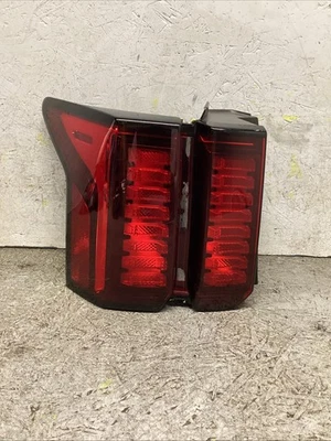 2021-2023 KIA SORENTO IZQUIERDA IZQUIERDA IZQUIERDA LADO CONDUCTOR LUZ TRASERA OEM BOMBILLA 92410R5000 Foto 1 de 4