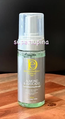 Mousse potenciadora de rizos de almendra y aguacate Design Essentials NUEVA 4 fl. oz 07/2027 Foto 1 de 4