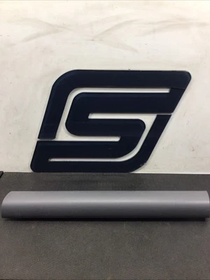 2004 Honda Element - Right Passenger Front Lower Dash Trim (Gray) - Imagem 1 de 4