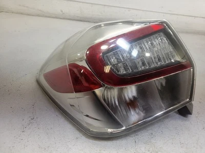 Luz trasera izquierda conductor híbrido Subaru Crosstrek 2014-2016 Foto 1 de 4