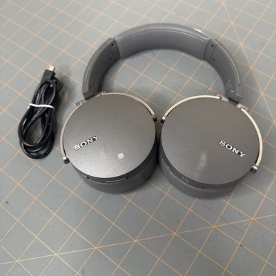 Sony MDR-XB950BT Wireless Bluetooth Headphones Extra Bass - Grey - Image 1 of 4