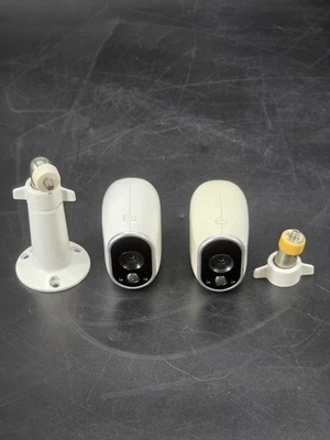 LOTE DE 2 cámaras de seguridad interiores/exteriores inalámbricas Netgear Arlo VMC3030 - SIN batería Foto 1 de 4