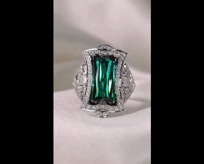 Elegante anillo de plata real 935 circonita cúbica verde corte esmeralda y circonita verde brillante Foto 1 de 4