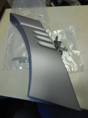 Nuevo de Lote Antiguo Mercury Sable Sedán Cuarto Moldura Derecha E94Y-5429076-A1C Foto 1 de 3