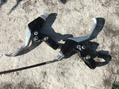 Juego de palancas de freno de tres dedos de aleación delanteras/traseras usadas de la vieja escuela, negro/plateado Foto 1 de 2