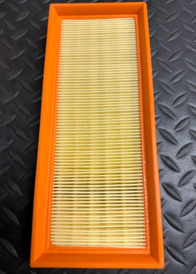 HENGST Air Filter - E1002L / 001-094-03-01 - Fits Smart Fortwo 2008-2015 - Image 1 of 4