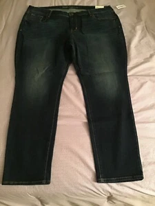 Old Navy Mid-Rise Curvy Size 20 Regular Boot Cut Dark Blue Denim Jeans NWT - Picture 1 of 4